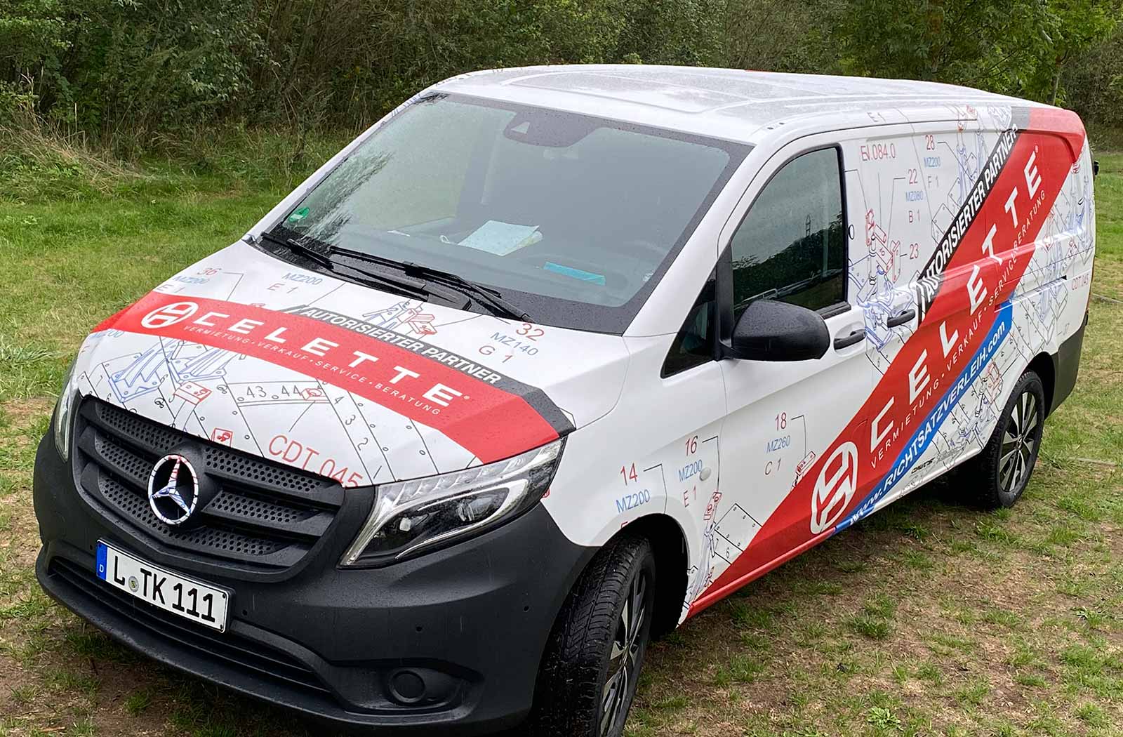 mercedes-benz-vito-werbefolierung-im-digitaldruck-celette-01