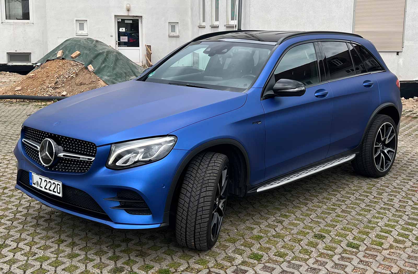 mercedes-benz-glc-3m-matte-slate-blue-metallic-01