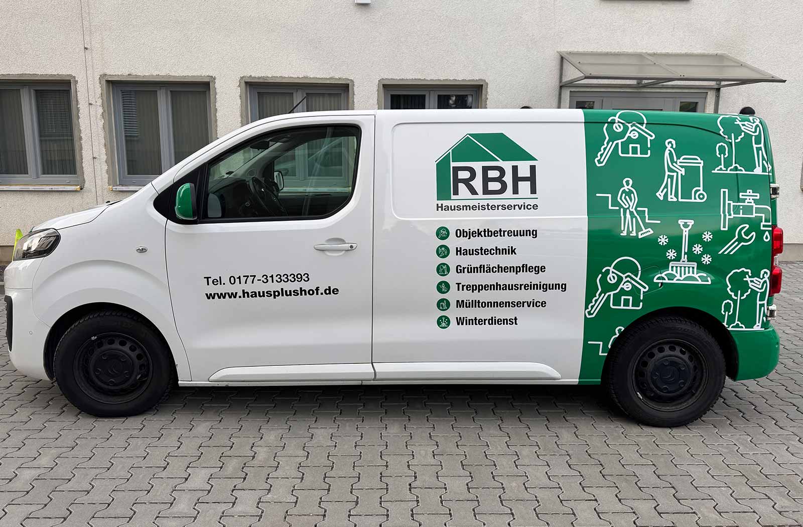 citroen-jumpy-werbebeschriftung-rbh-hausmeister-02