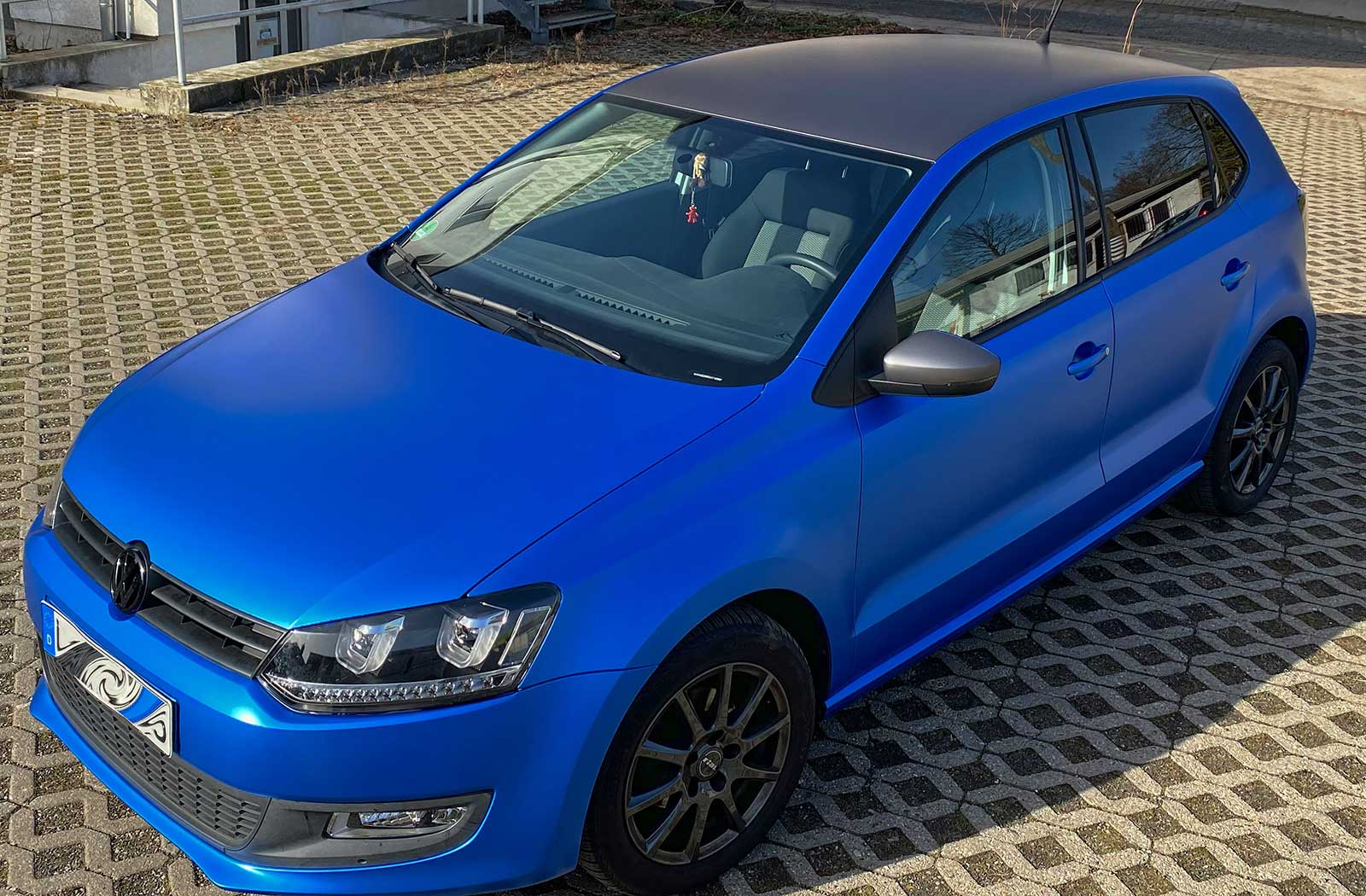 VW Polo 3M Satin Perfect Blue VW Polo 3M Satin Perfect Blue