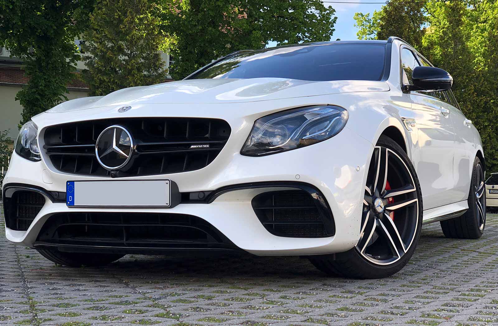 mercedes-benz-e63-s-amg-chromleisten-folierung-02
