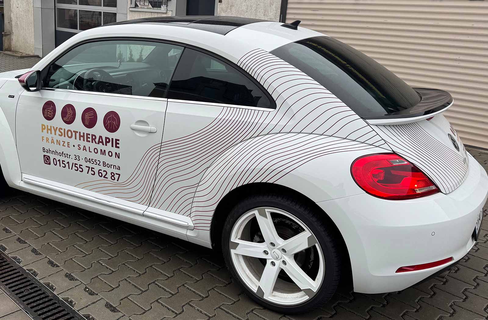 volkswagen-beetle-werbebeschriftung-physiotherapie-03