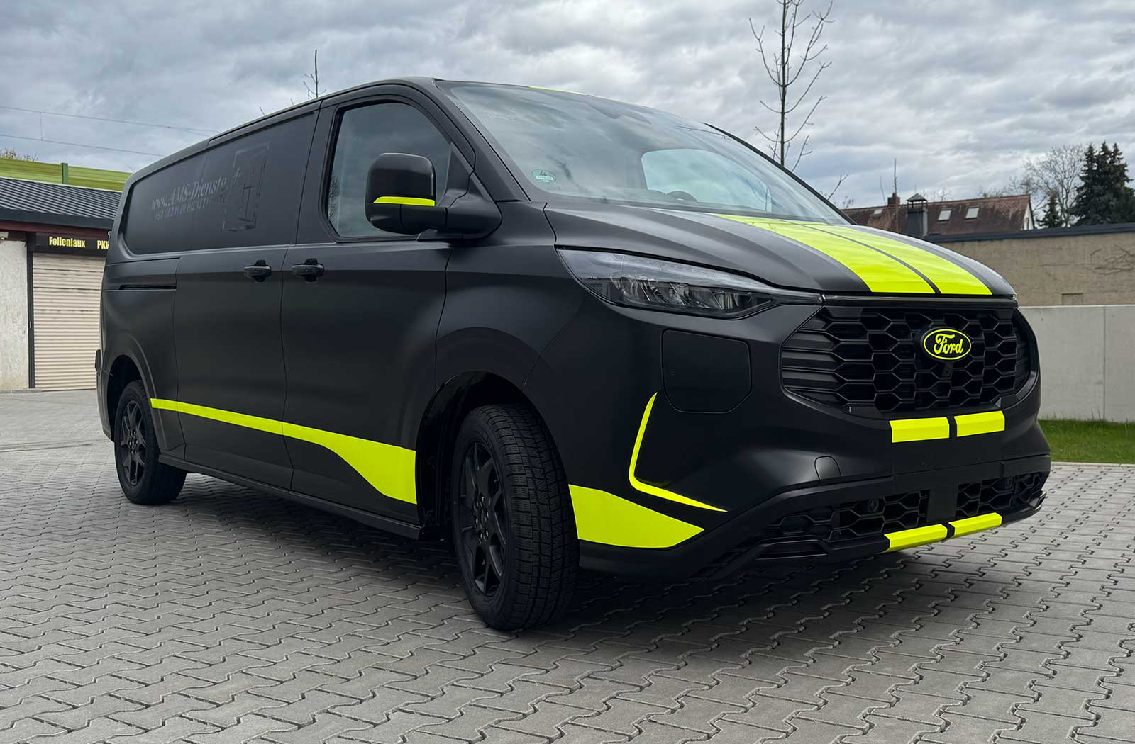 Ford Transit Custom Oracal 970 mattschwarz Ford Transit Custom Oracal 970 mattschwarz