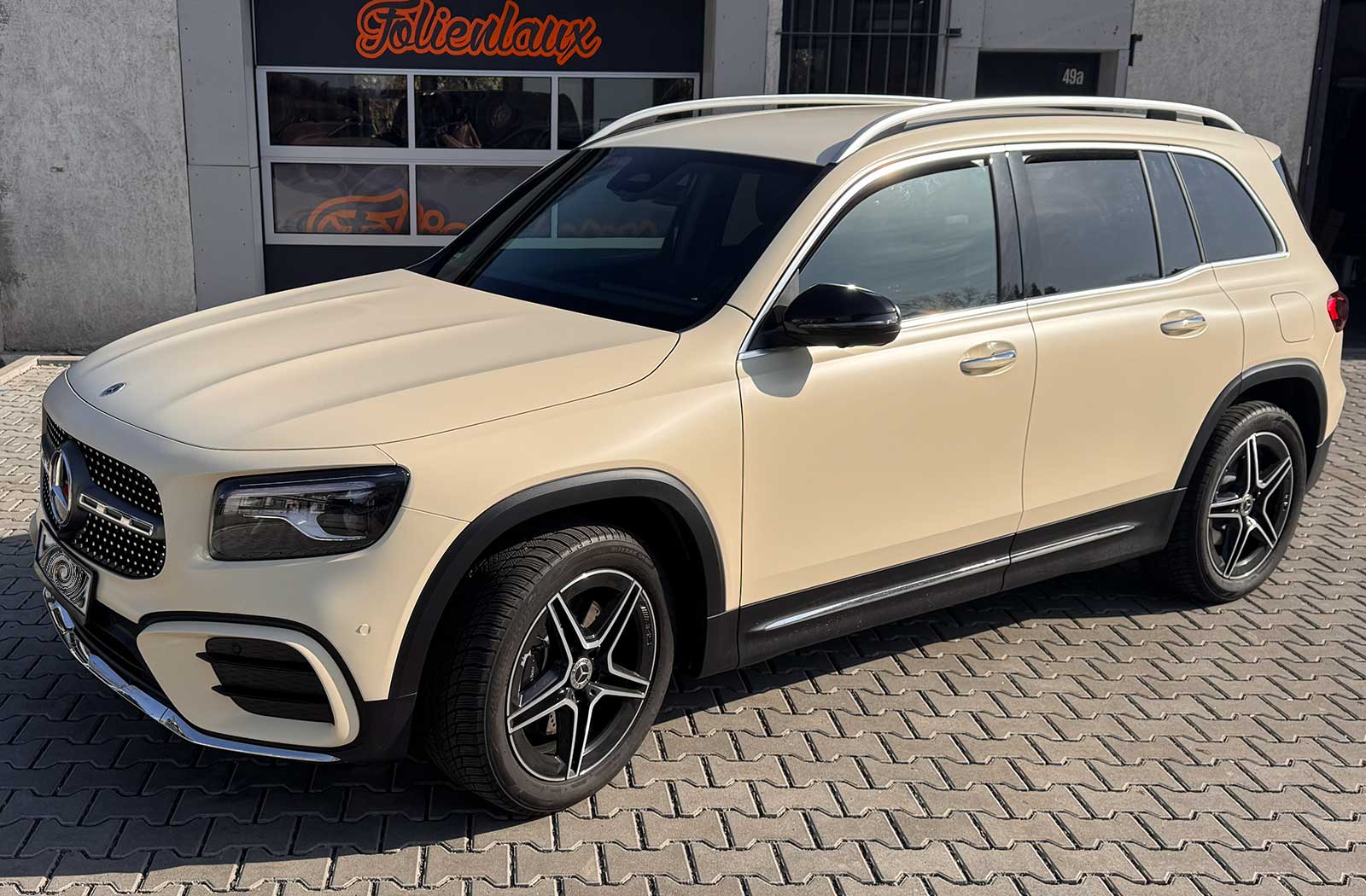 Mercedes Benz GLB Teckwrap Vanilla Cream Matte