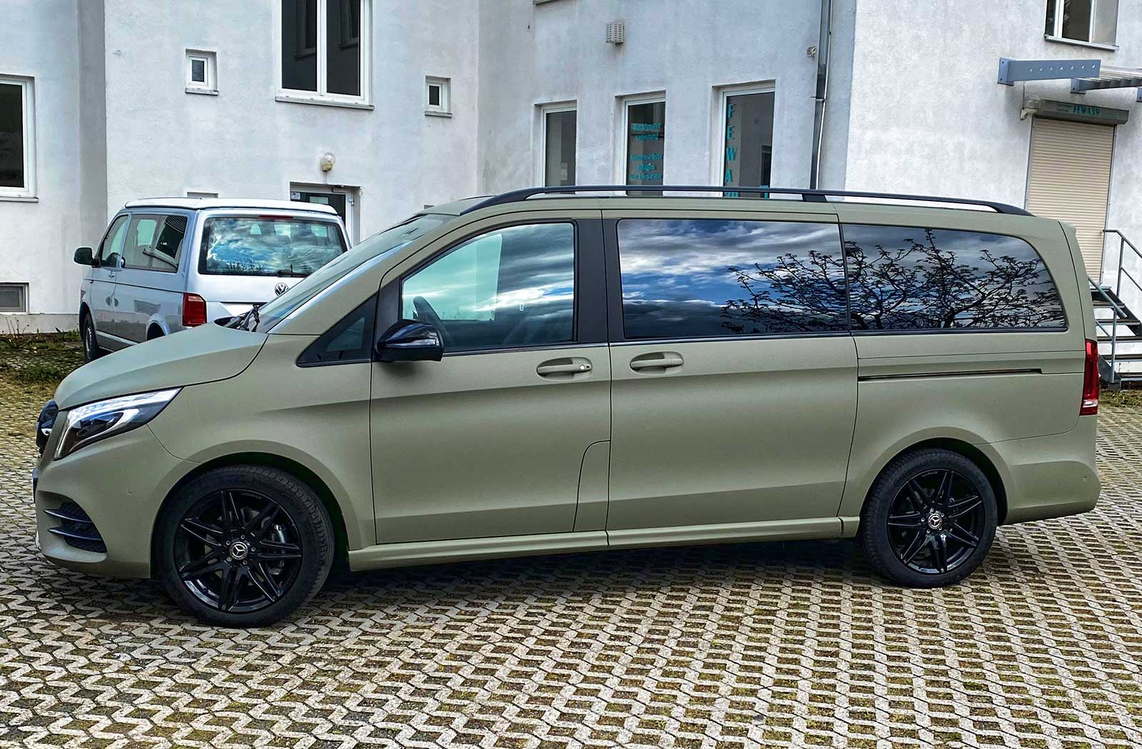 Mercedes Benz V-Klasse Avery SWF Avery Matte Khaki Green Mercedes Benz V-Klasse Avery SWF Avery Matte Khaki Green